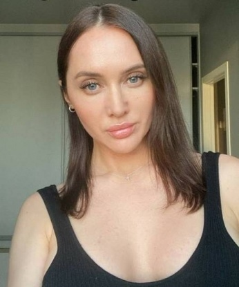 Юлиана, 34